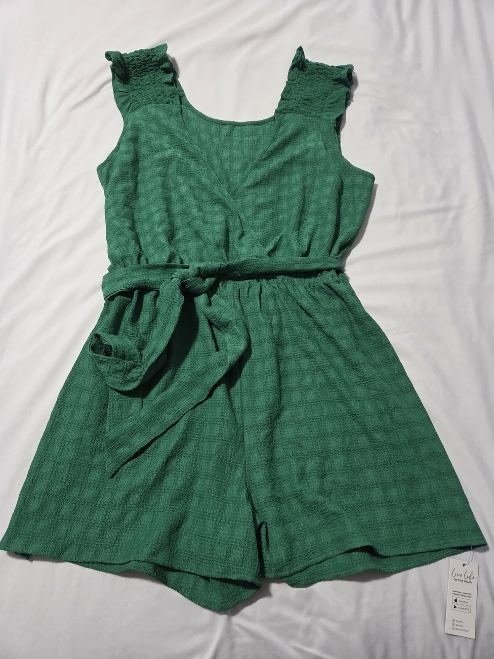 Cupshe Emerald Textured Tie-Waist Romper